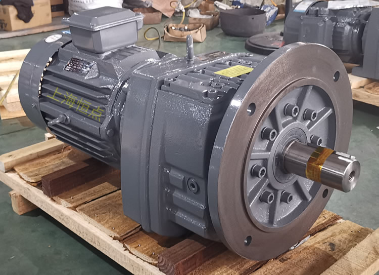 RF87減速機，立式安裝，輸入配電機，實物照片如下